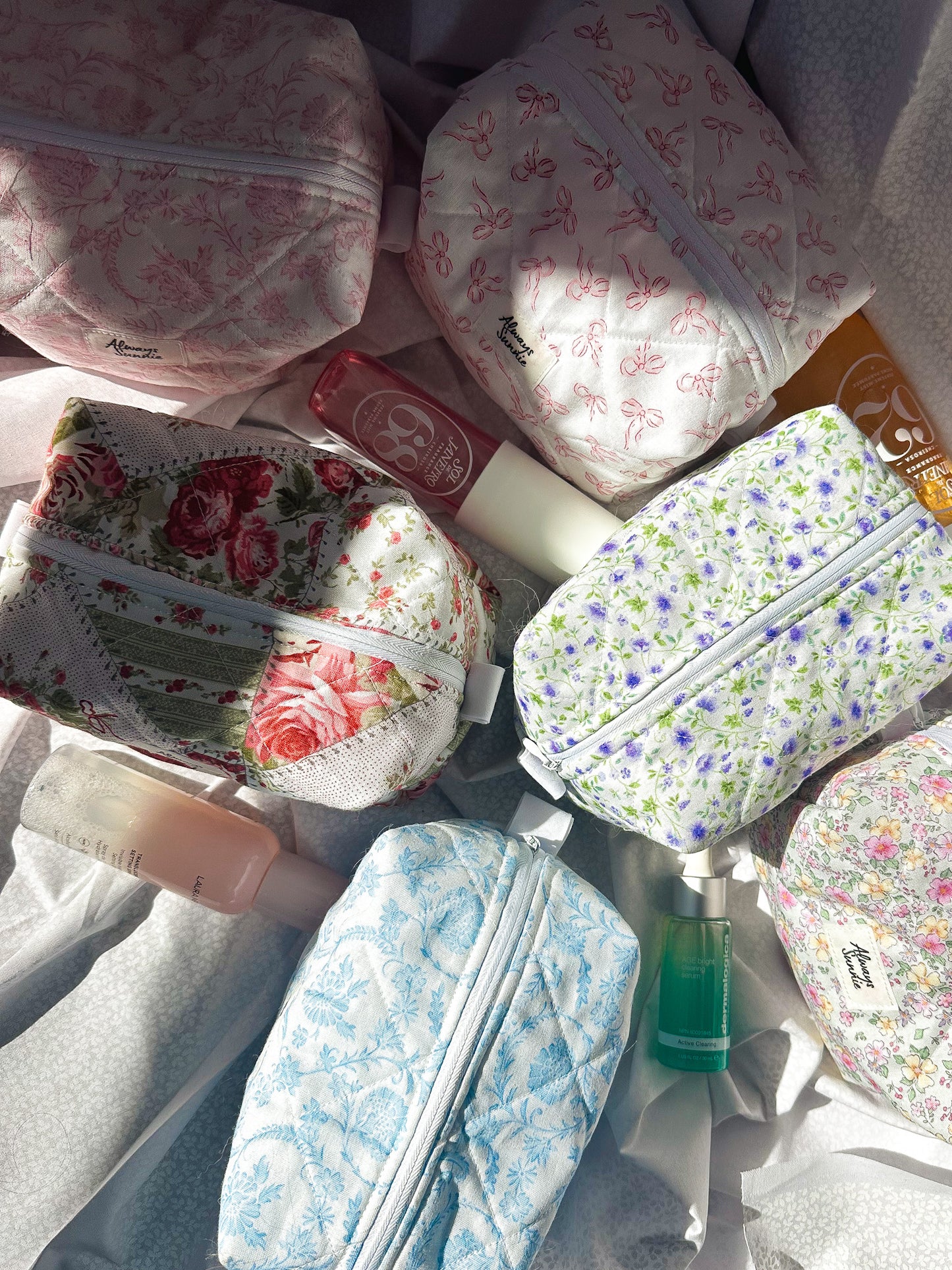 Toiletry Bag - Daphne