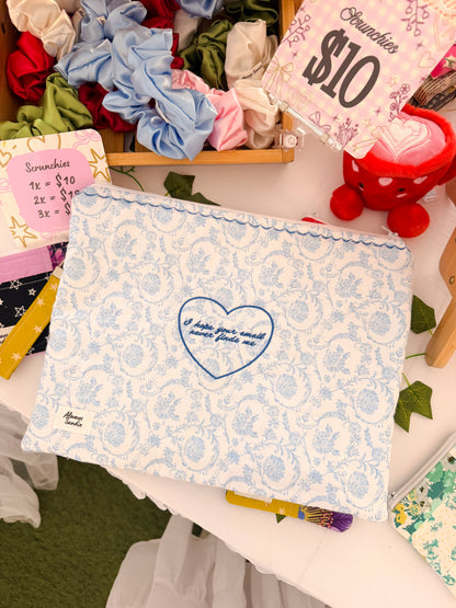 Small Laptop Sleeve - I hope your email never finds me - Georgia