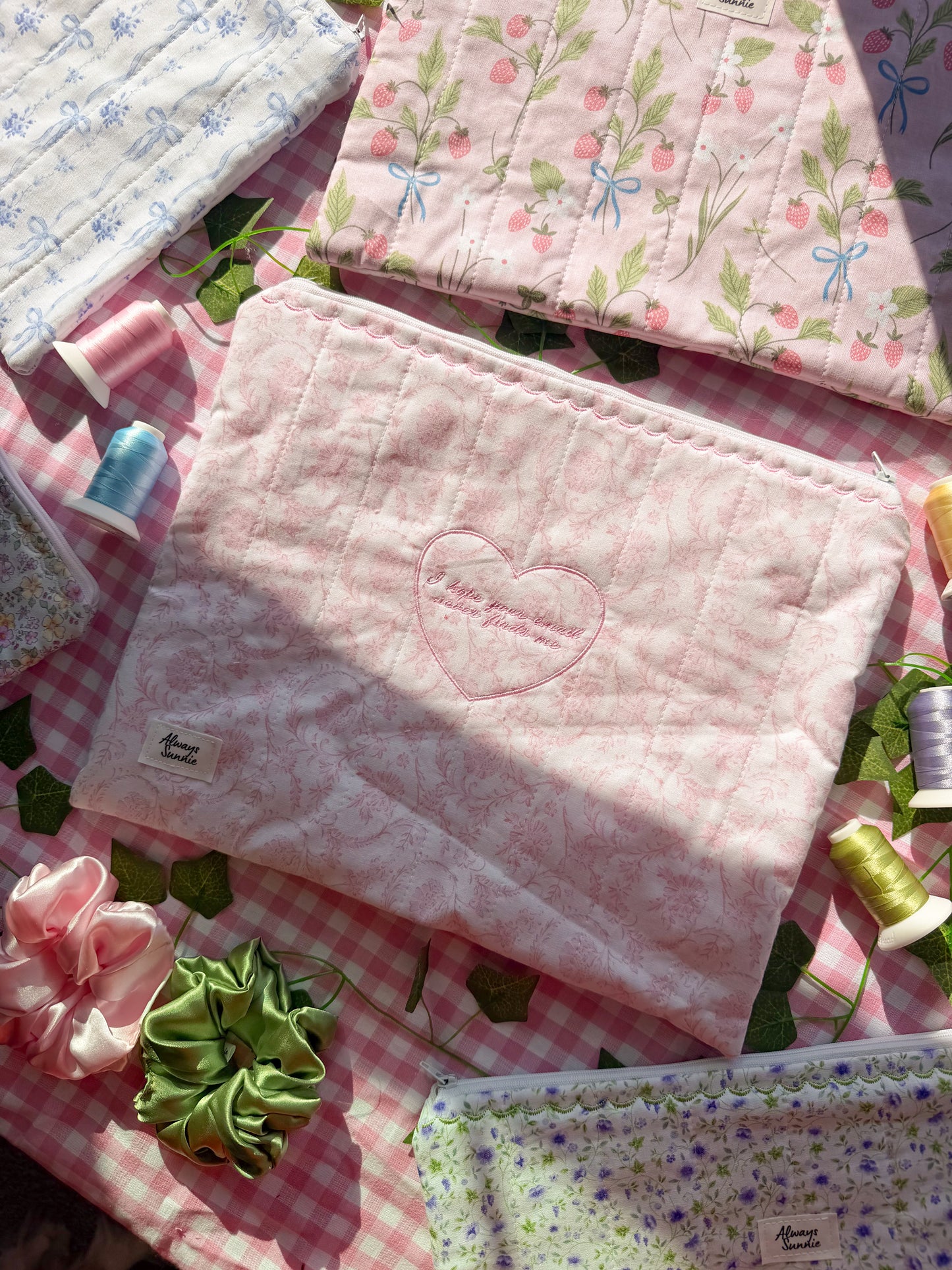 Small Laptop Sleeve - I hope your email never finds me - Pennie