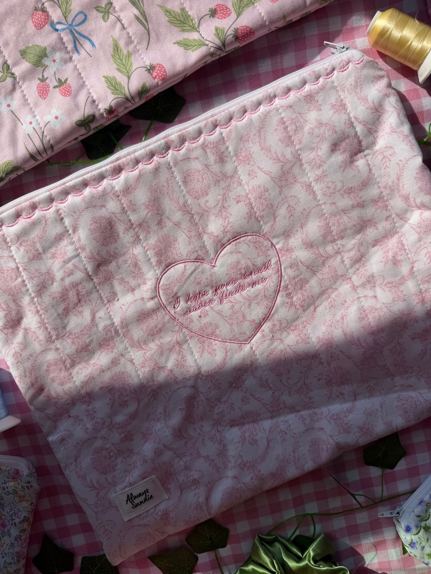 Small Laptop Sleeve - I hope your email never finds me - Pennie