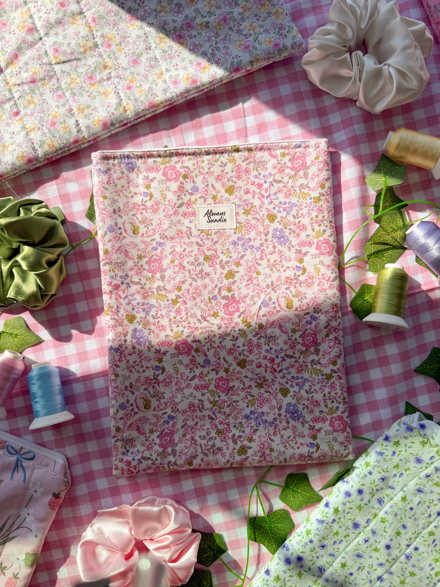 Large Book Sleeve - Laila