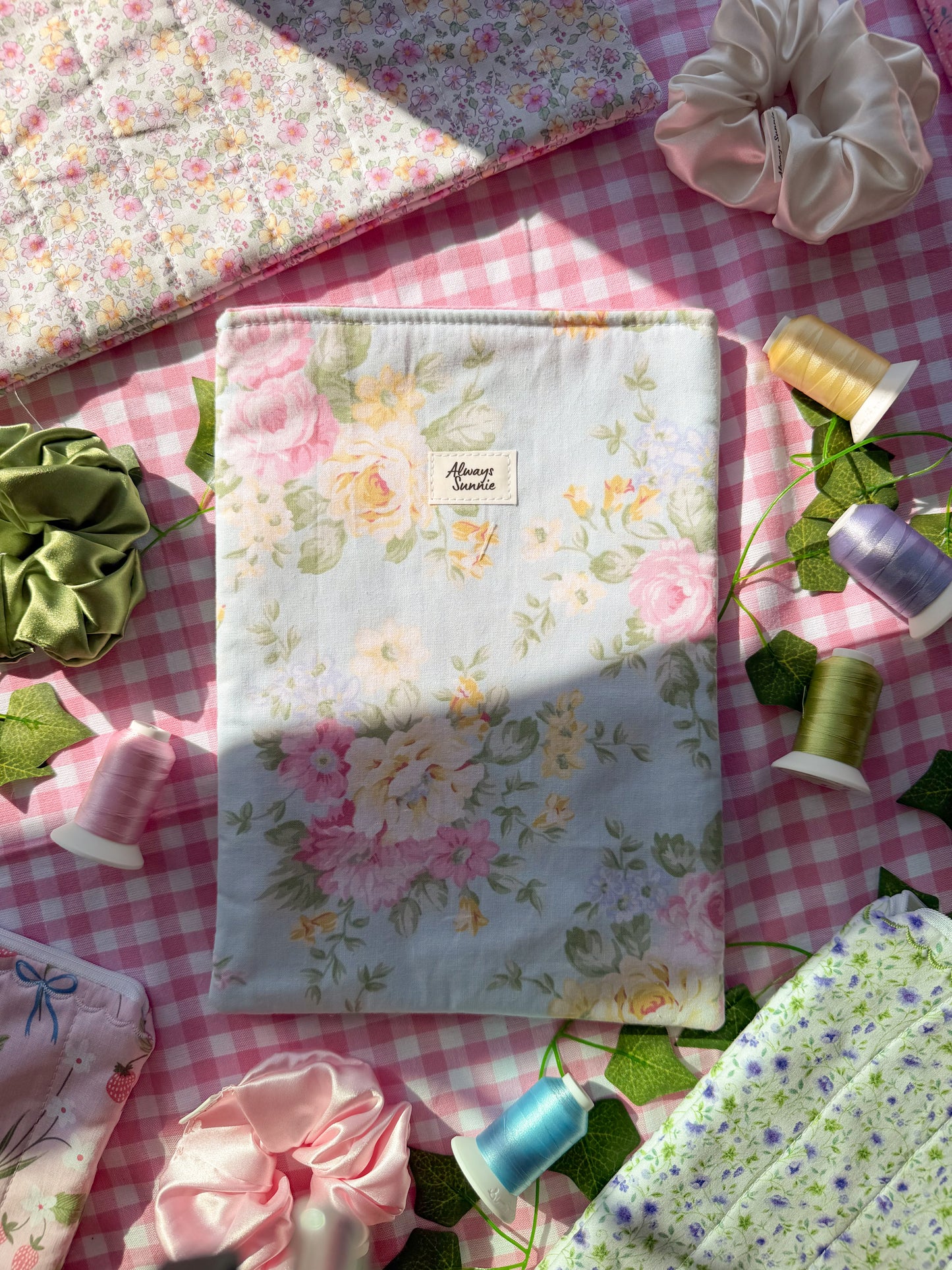 Large Book Sleeve - Julie