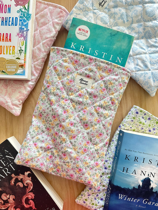 Book Sleeve - Daphne