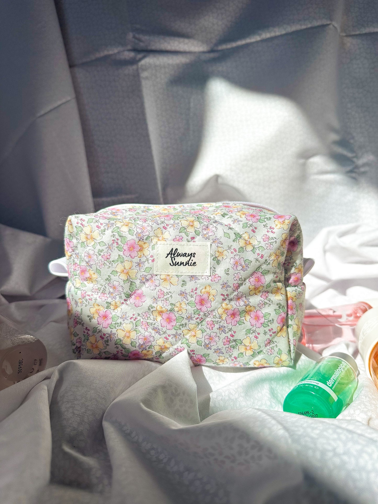 Toiletry Bag - Daphne